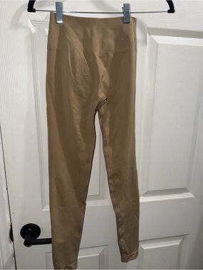 Alphalete Amplify Tan Leggings